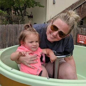 Meet your Posher, Cara